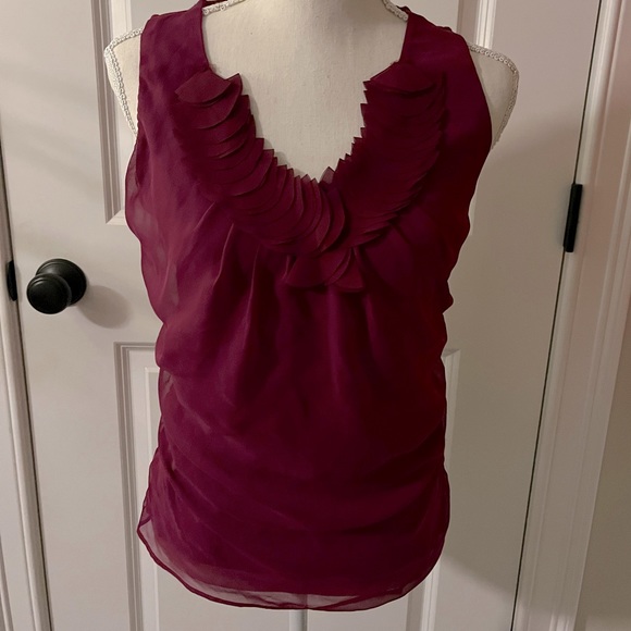 New York & Company Tops - Women’s New York & Company sleeveless blouse. Size small